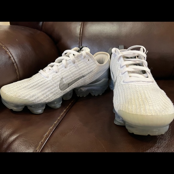 white and silver vapormax